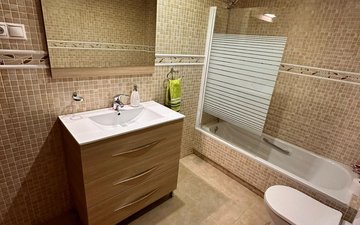 Property slide 32