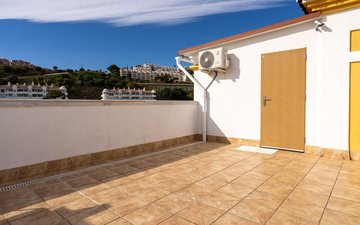 Property slide 40