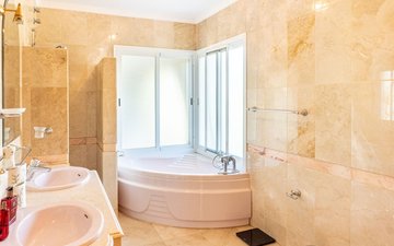 Property slide 17