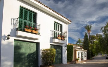 Property slide 108