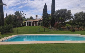 Property slide 132