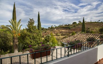 Property slide 61