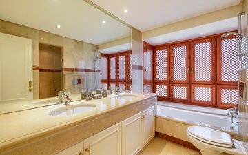 Property slide 22