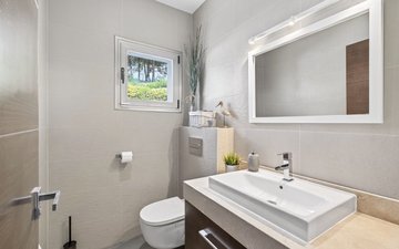 Property slide 22