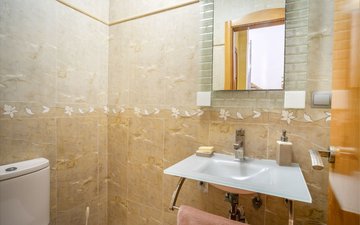 Property slide 21