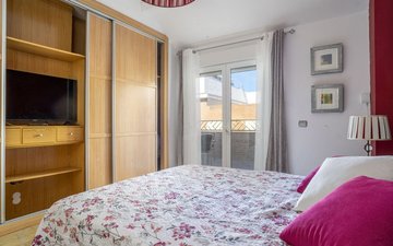 Property slide 24