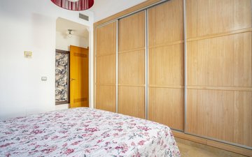 Property slide 25