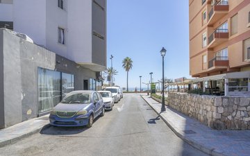 Property slide 72
