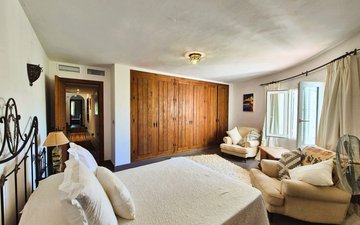 Property slide 28