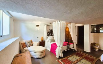 Property slide 30