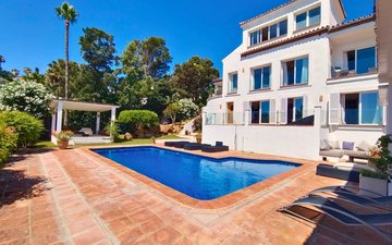 Property slide 40