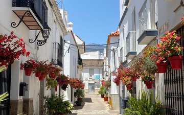 Property slide 20