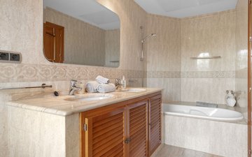 Property slide 15