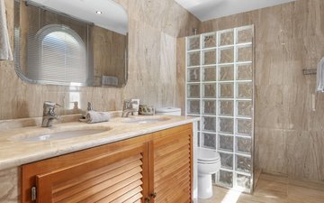 Property slide 16