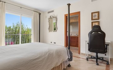 Property slide 20