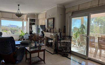 Property slide 10