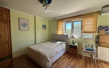 Property slide 31
