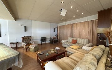 Property slide 44