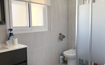 Property slide 21