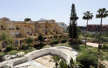 Property slide 25