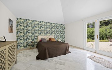 Property slide 17