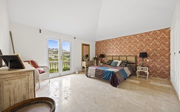 Property slide 20