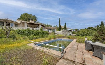 Property slide 30