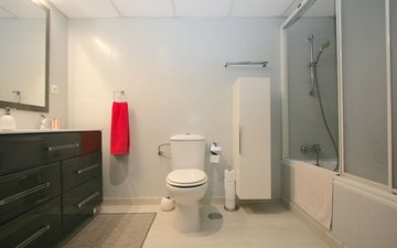 Property slide 17