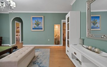 Property slide 10