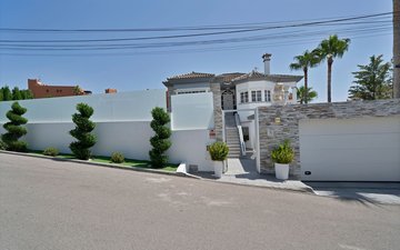 Property slide 50