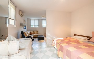 Property slide 25