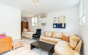 Property slide 31