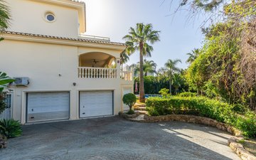 Property slide 39
