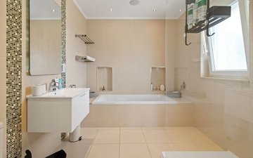 Property slide 19