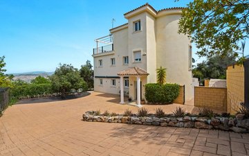 Property slide 43