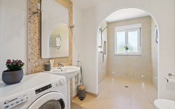 Property slide 58