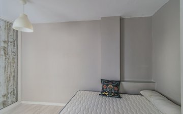 Property slide 22