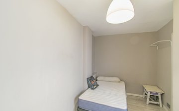 Property slide 25