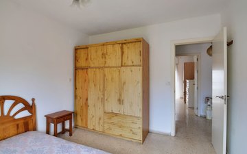 Property slide 15