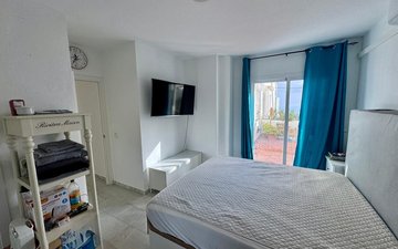 Property slide 10