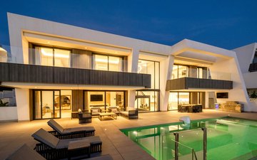 Property slide 18