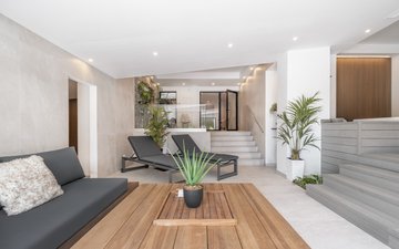 Property slide 32