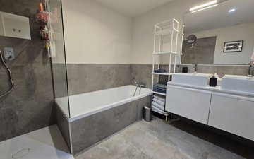 Property slide 14