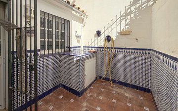 Property slide 12