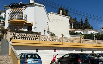 Property slide 20