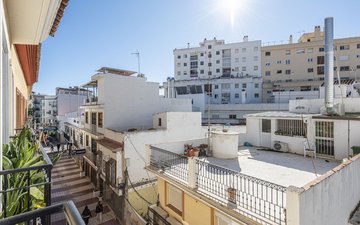 Property slide 20
