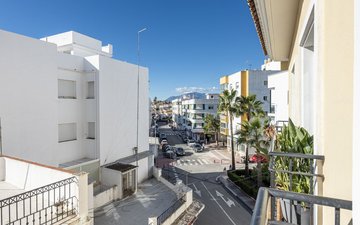 Property slide 21