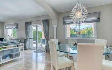 Property slide 16