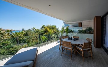 Property slide 25