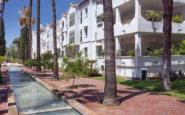 Property slide 25